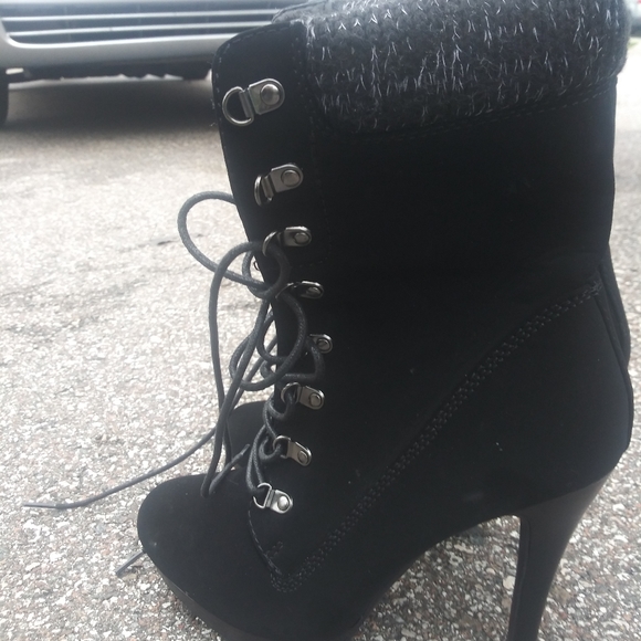 Booties - Picture 3 of 4